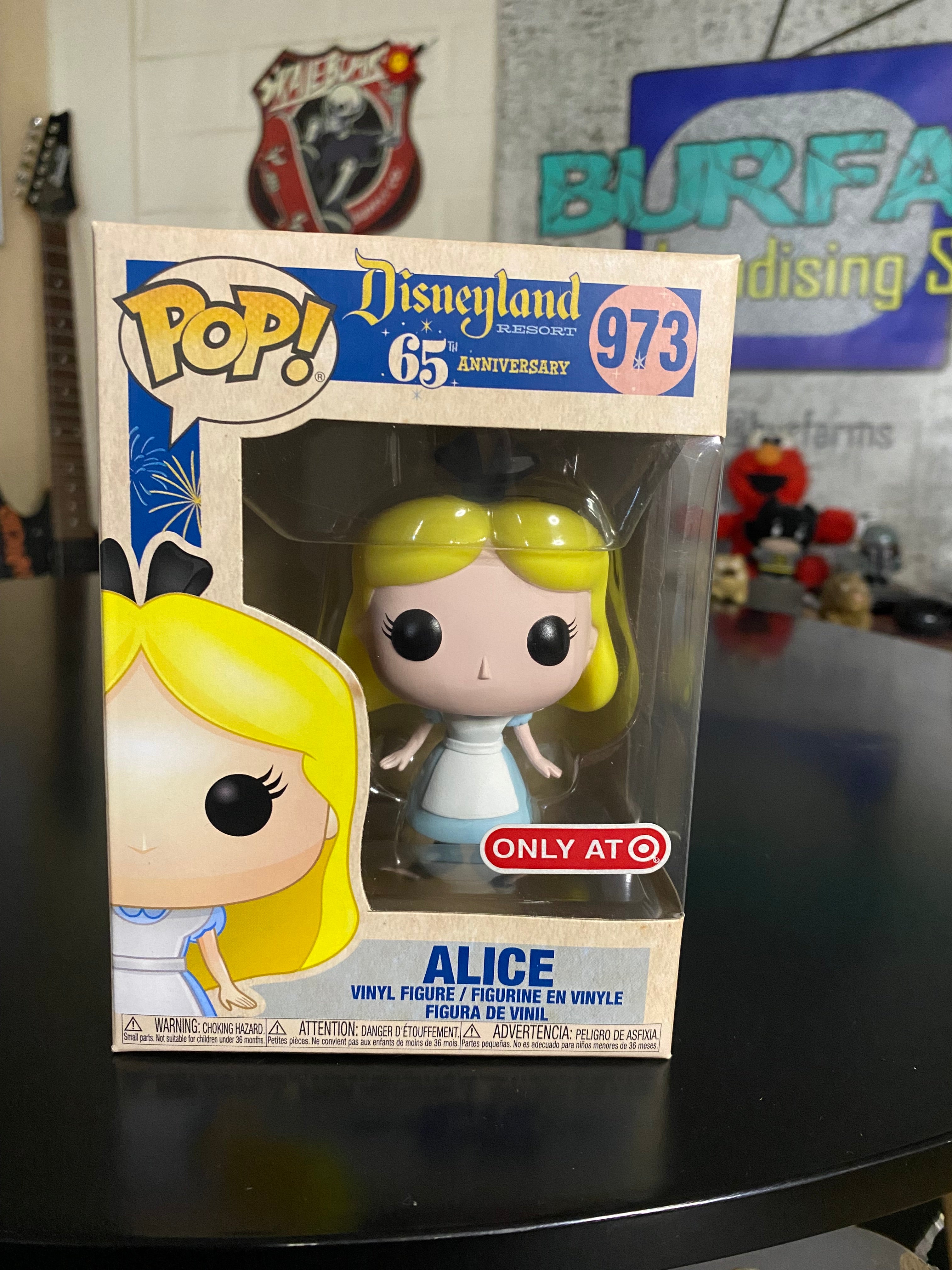 Funko Pop Alice Exclusivo Target
