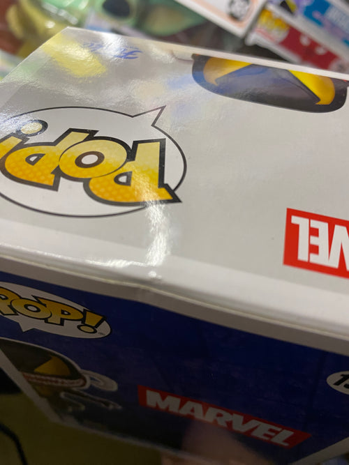 Detalle en la parte superior de la caja del Funko Pop All-New Venom